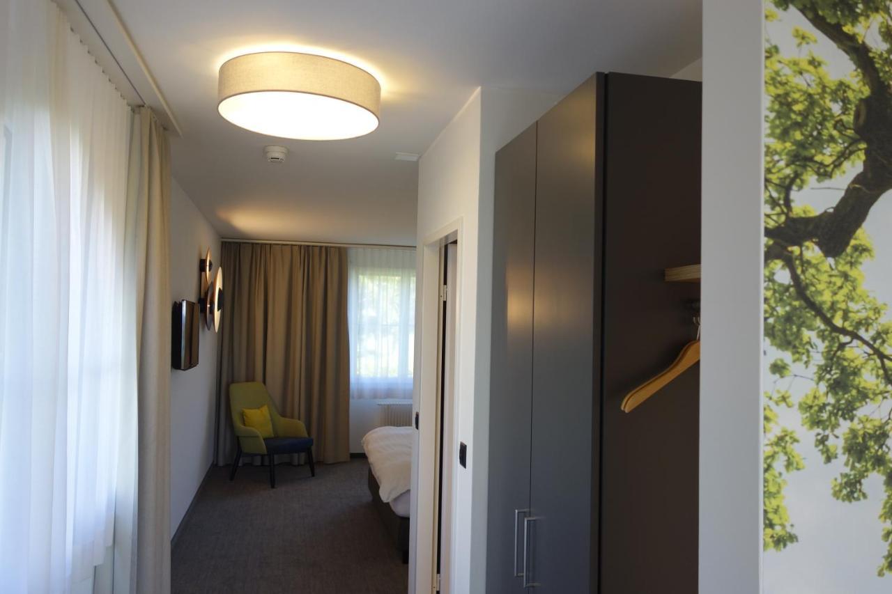 Hotel Urs Und Viktor Bettlach Extérieur photo