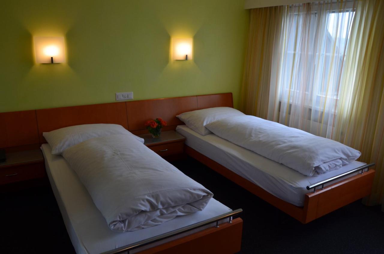 Hotel Urs Und Viktor Bettlach Chambre photo